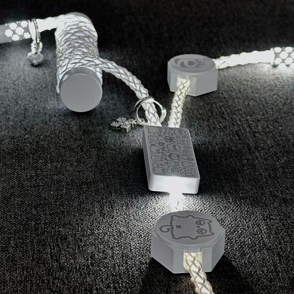 Cavo Tastiera Magnetico D40 co - Gaming Accessories Lights recensione e prezzo